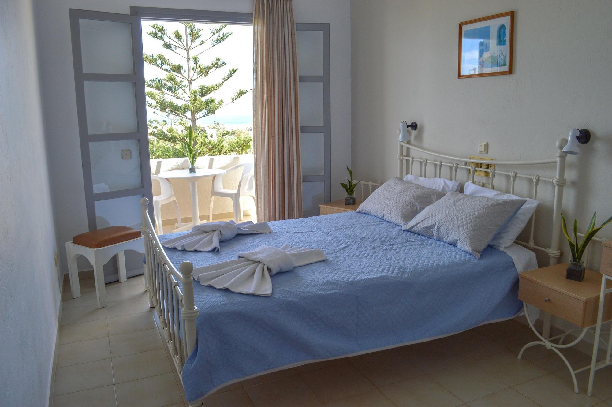 Castro Hotel Kamári Екстериор снимка
