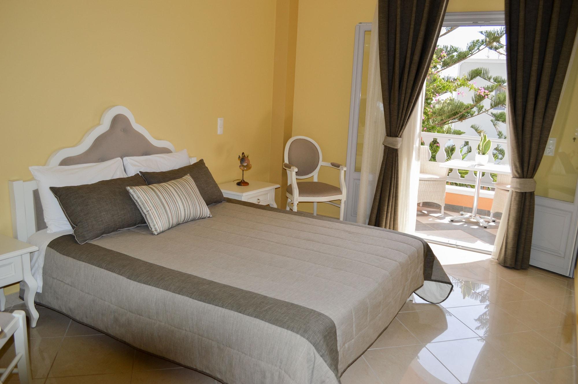 Castro Hotel Kamári Екстериор снимка