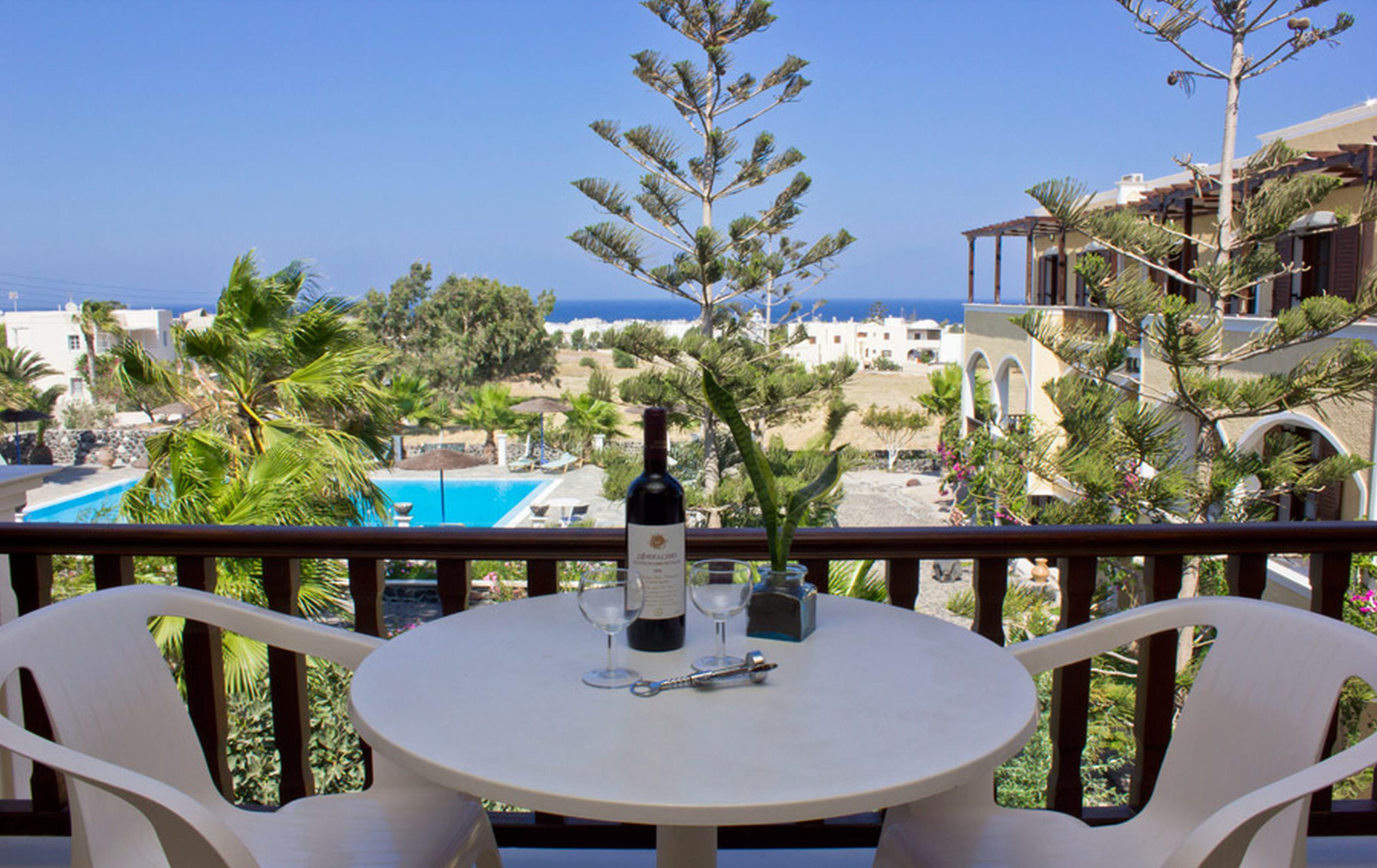 Castro Hotel Kamári Екстериор снимка