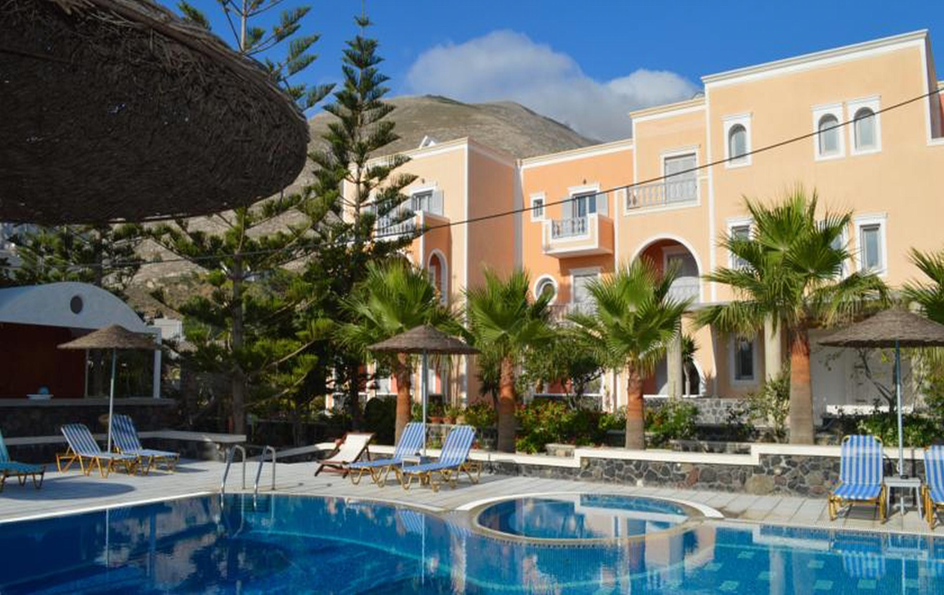 Castro Hotel Kamári Екстериор снимка