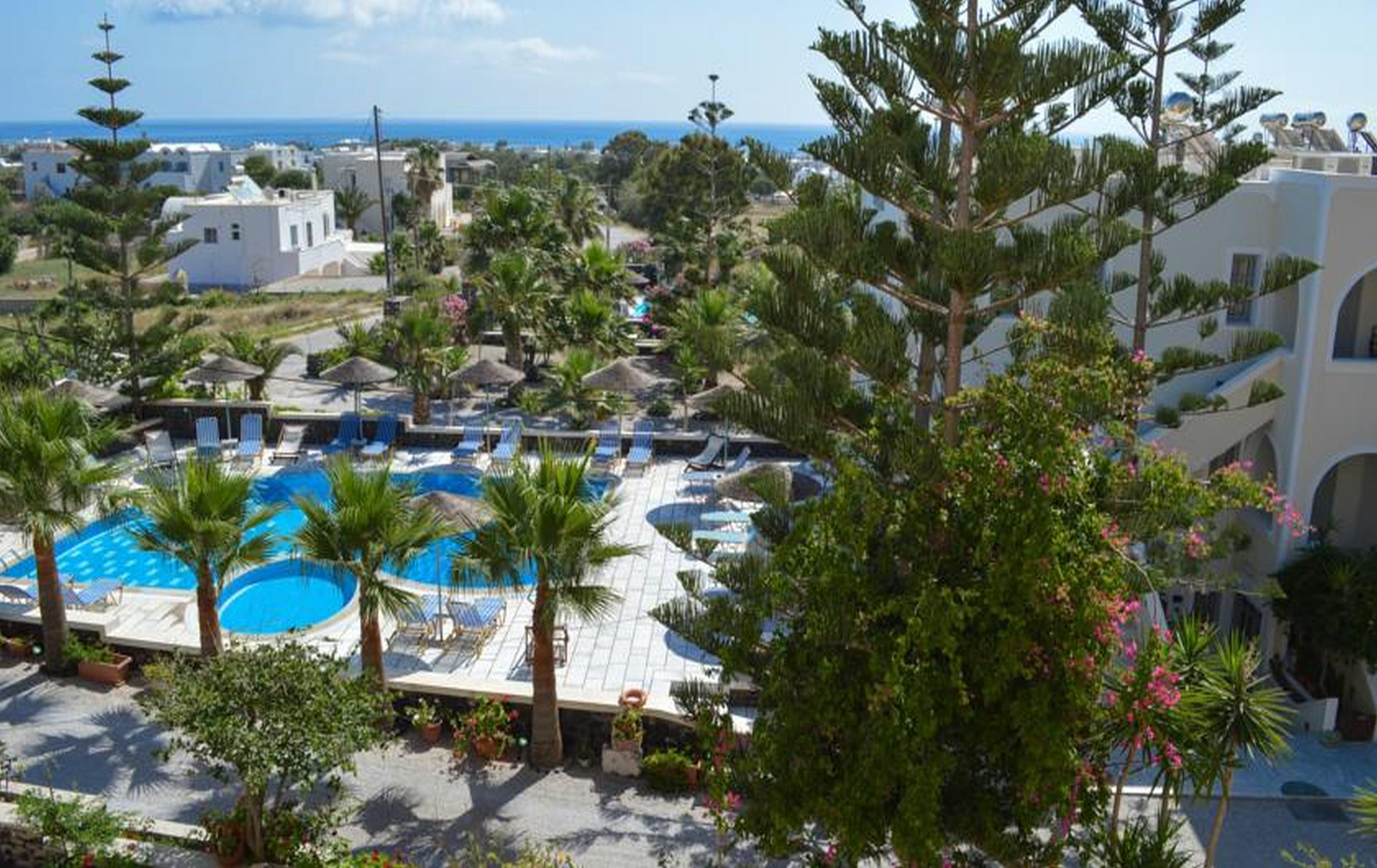Castro Hotel Kamári Екстериор снимка