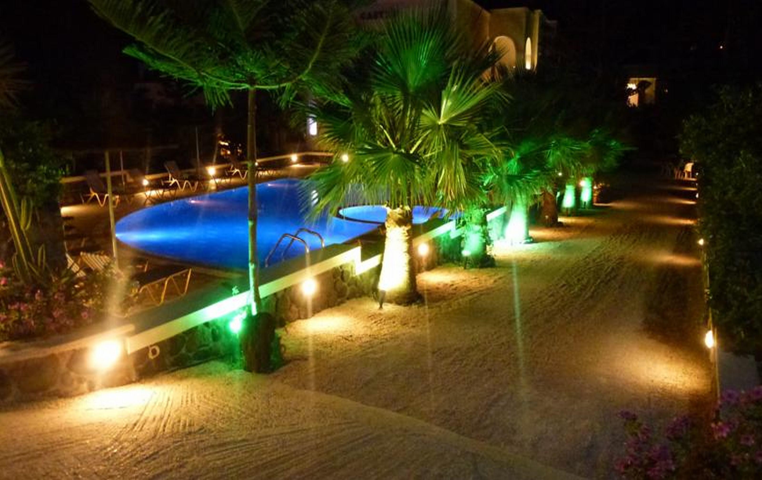 Castro Hotel Kamári Екстериор снимка