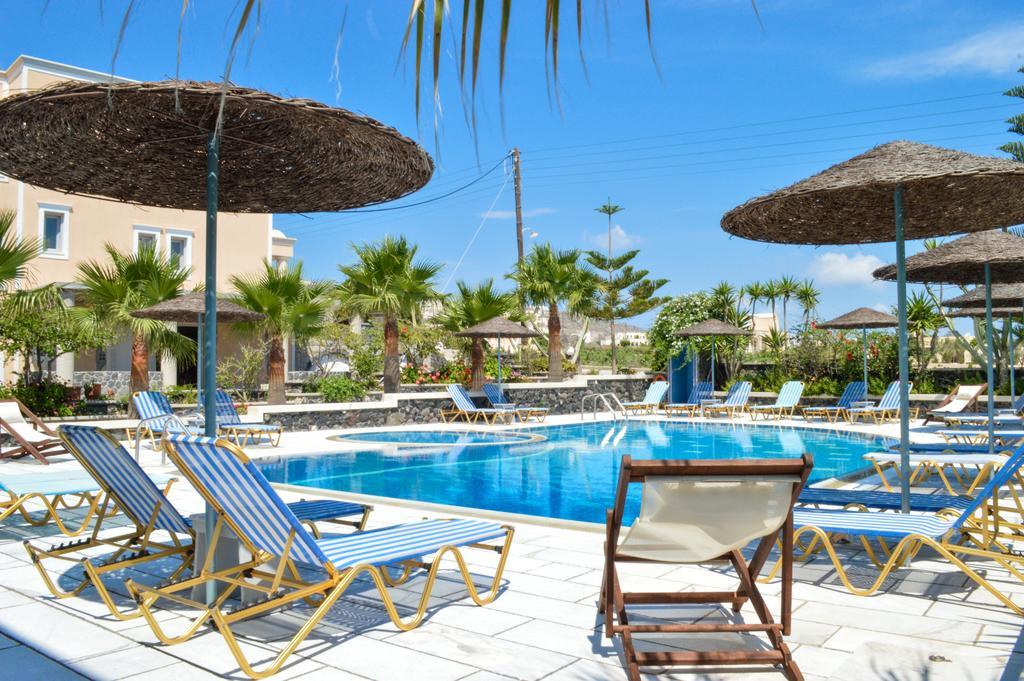 Castro Hotel Kamári Екстериор снимка
