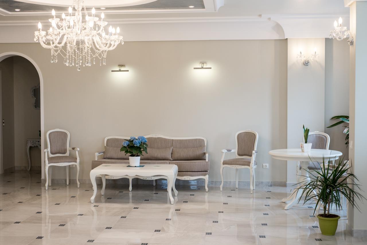 Castro Hotel Kamári Екстериор снимка