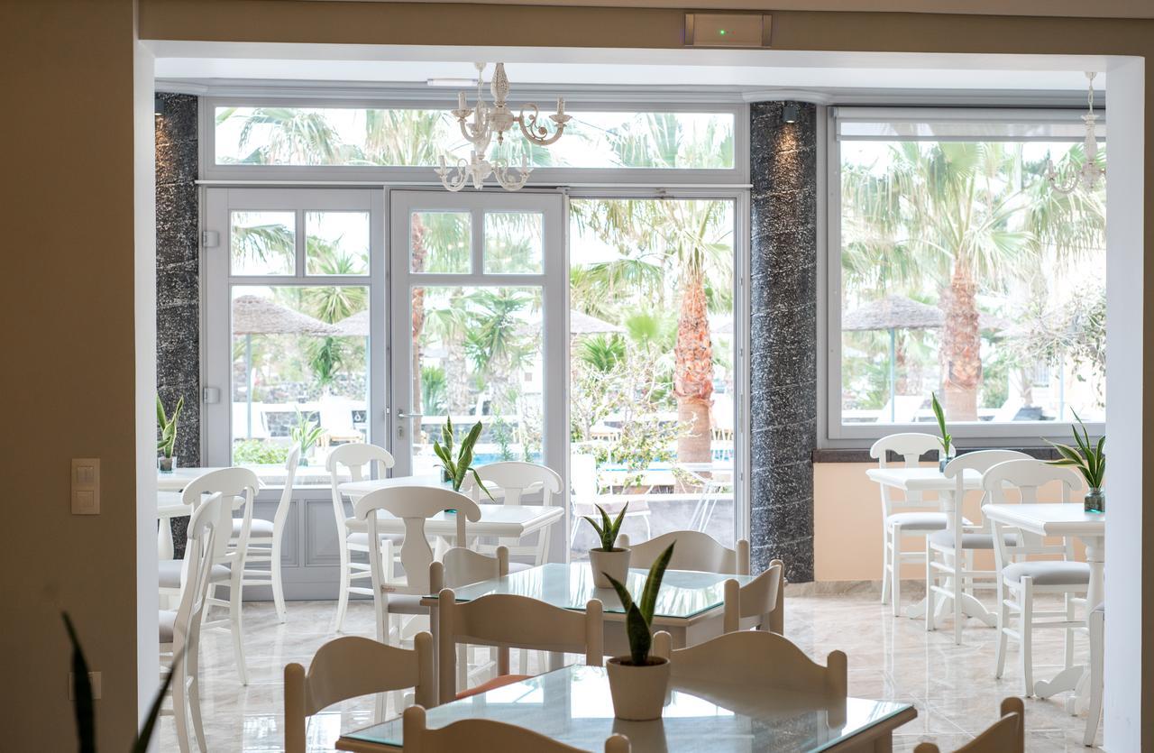 Castro Hotel Kamári Екстериор снимка